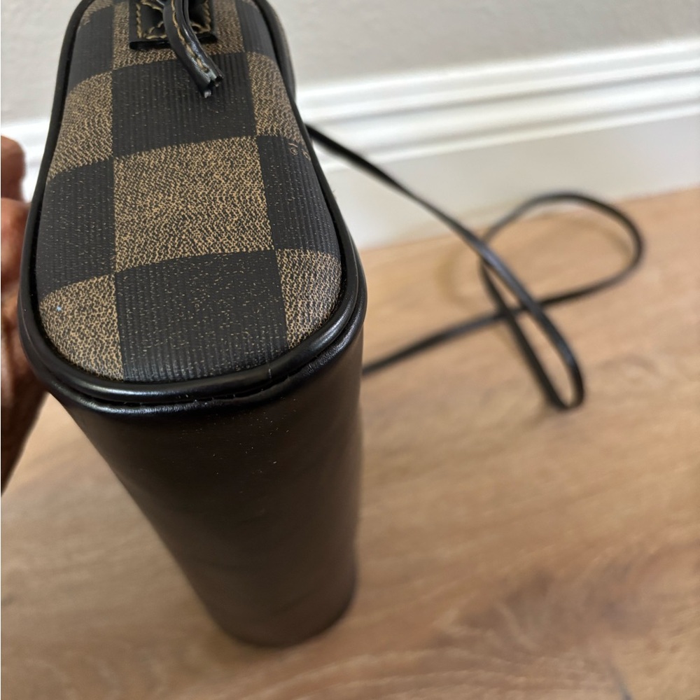 Vintage Fendi pecan checked Crossbody Bag with Brown strap. - Picture 9 of 14